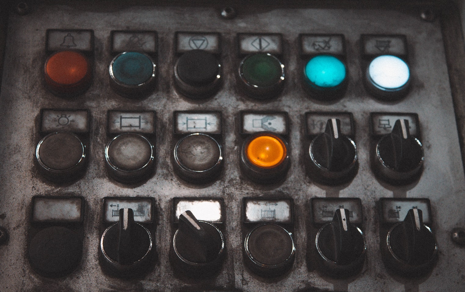 Image of a factory machine interface with buttons